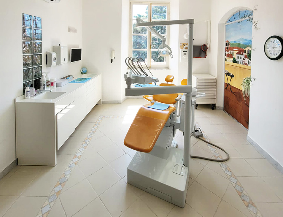 studio dentistico brinck contatti